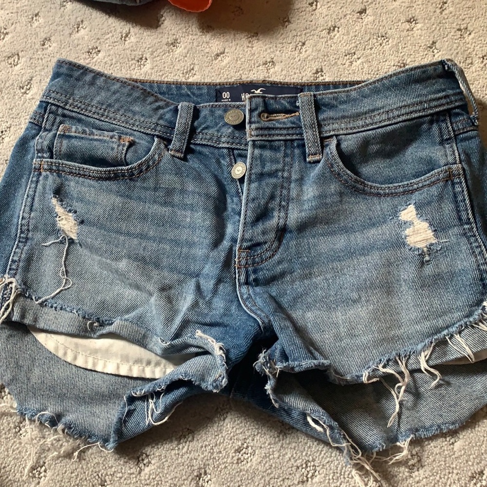 Hollister women’s jean shorts